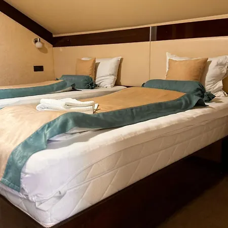 Motel Aroma 2
