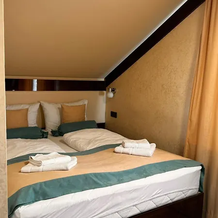 Motel Aroma 2 *